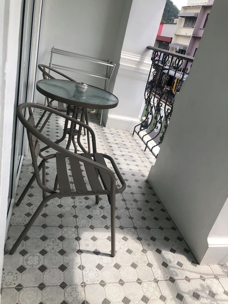 Premium Deluxe 2 Twin, City View Balcony - Photo 12