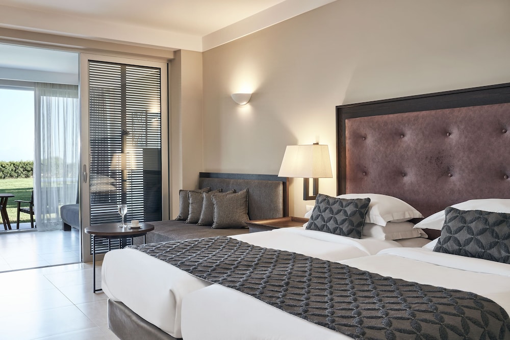 Junior Suite, Sea View thumbnail 5