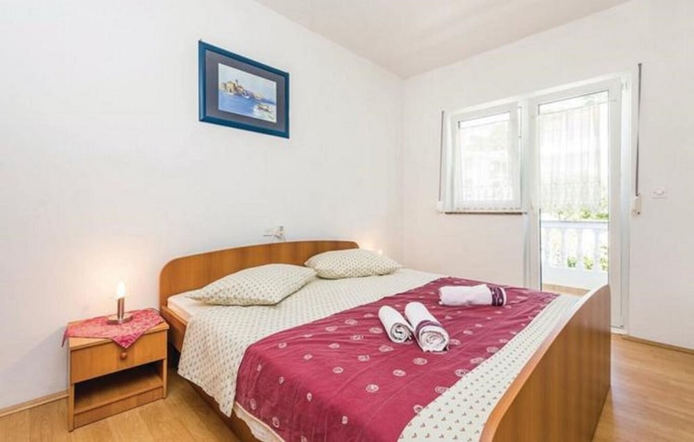 Apartment (Mili - 250 m from sea - A2 Tina(6+2))