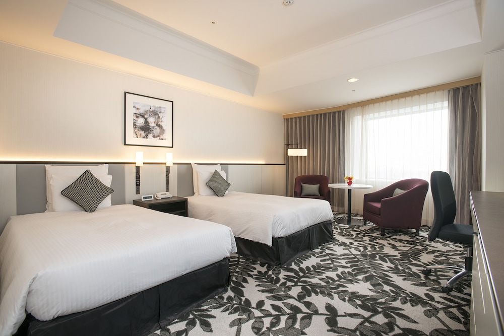 Premium Room, Multiple Beds - Photo 2