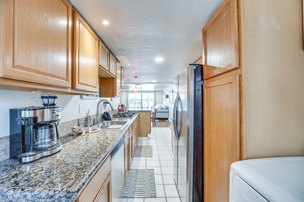 House (2 Bedrooms) photo 2