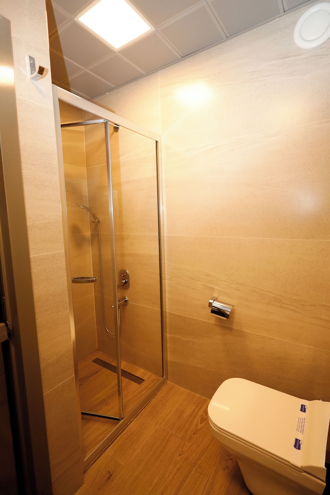Deluxe Double or Twin Room, Non Smoking photo 3