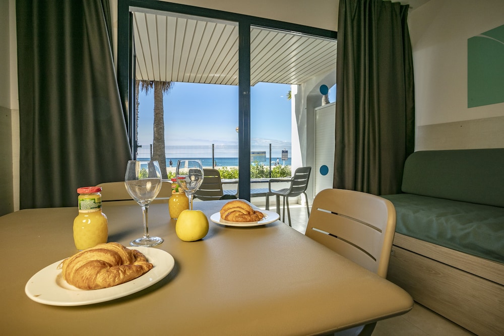 Basic Studio, Sea View photo 3
