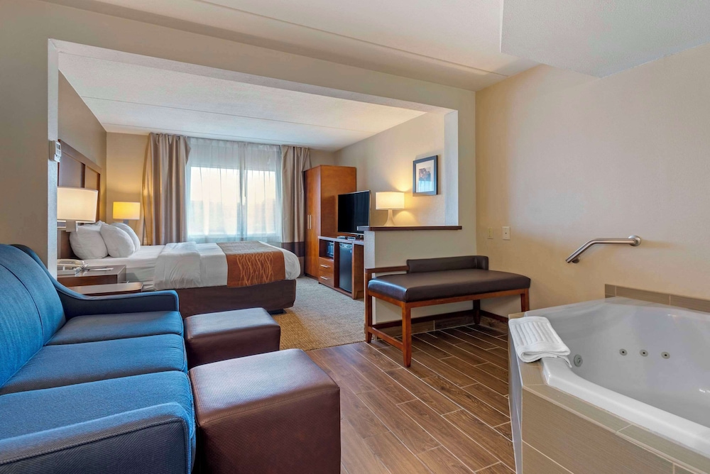 Standard Room, 1 King Bed, Non Smoking, Hot Tub photo 1