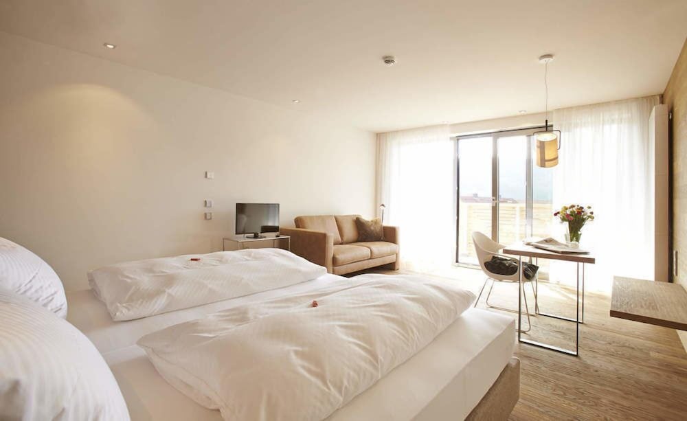 Grand Double Room Single Use, Balcony