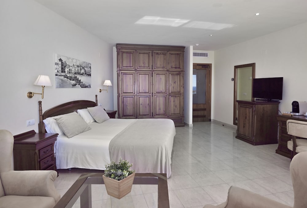 Superior Double Room, Sea View - Photo 2