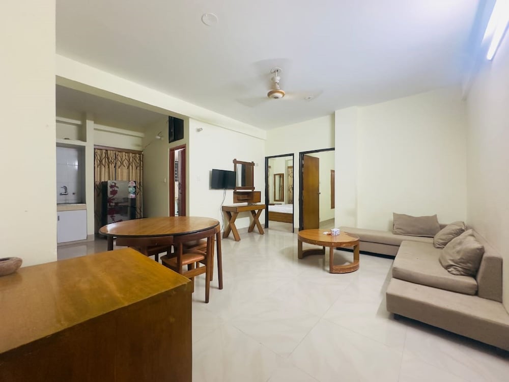 Deluxe Apartment