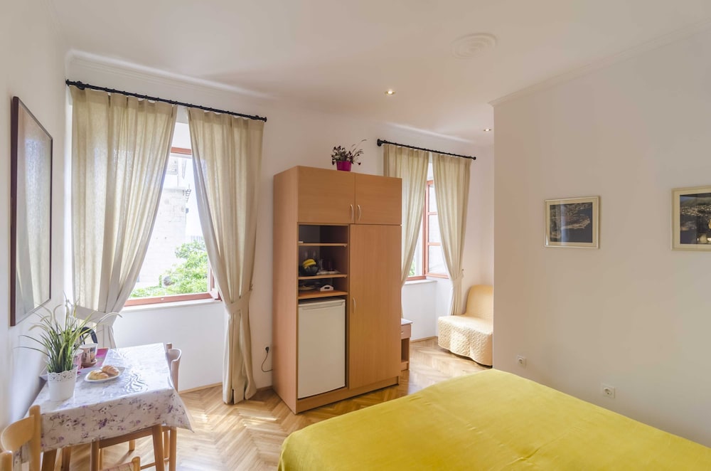 Double Room (Twin Or Double Room With Sea View)