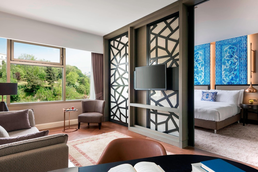 Club Suite, 1 Bedroom, Park View