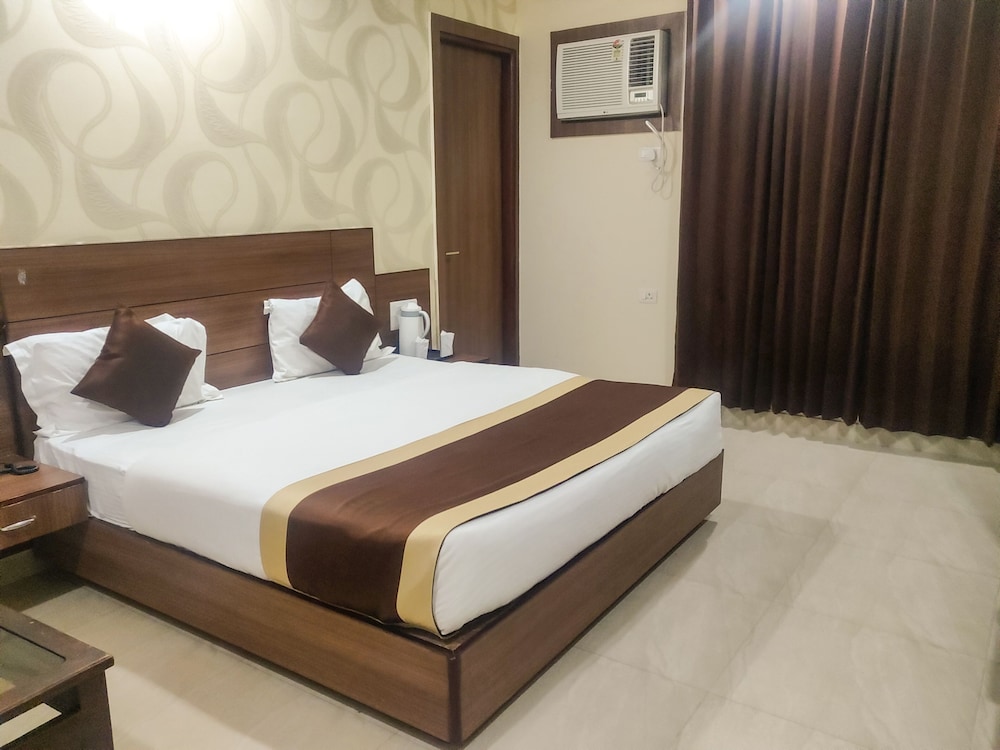 Executive Room - Photo 3