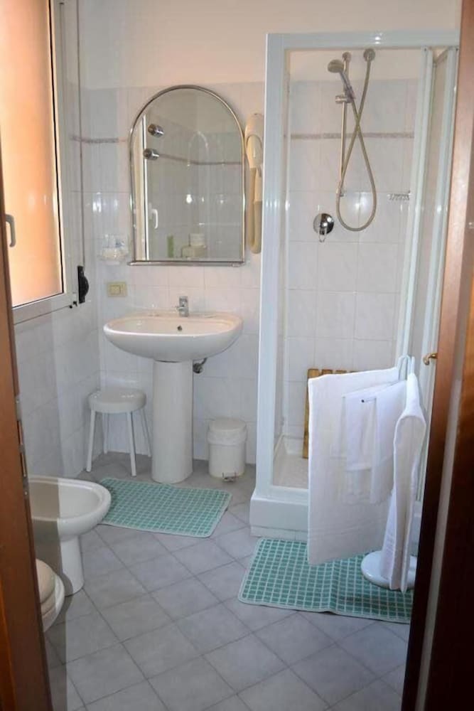 Double or Twin Room photo 2