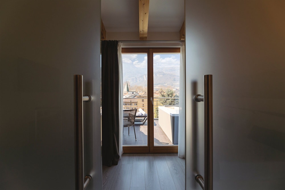 Superior Studio Suite photo 3