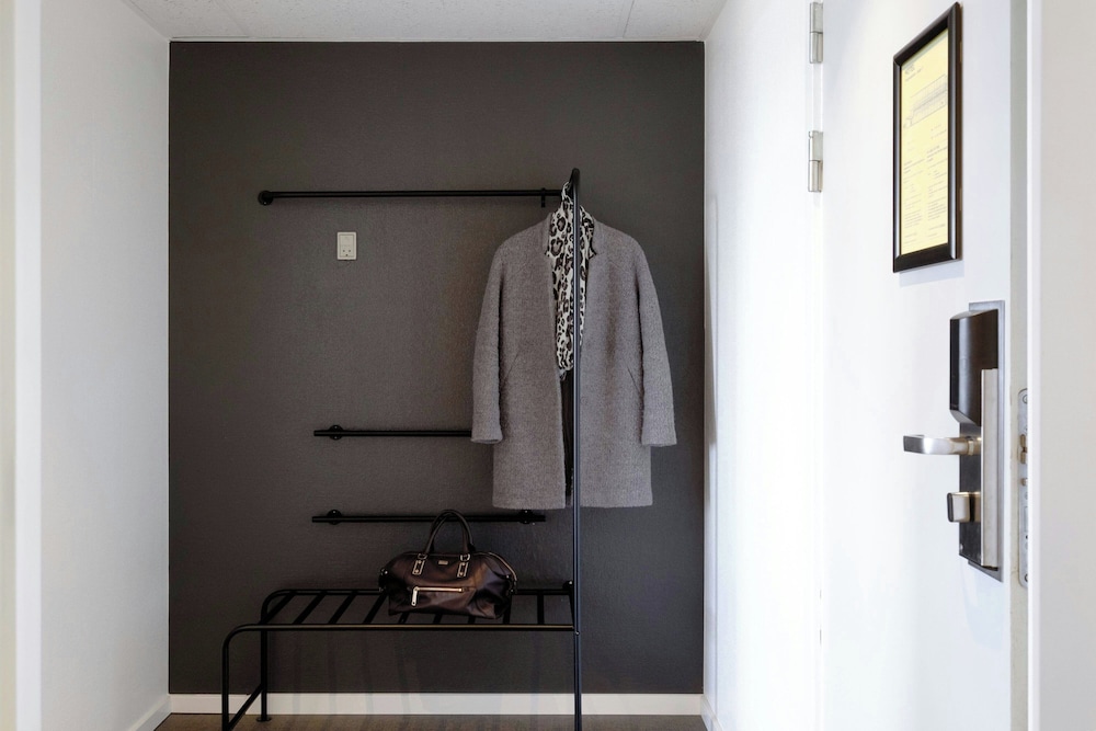 Standard Twin Room, 2 Twin Beds, City View - Photo 7
