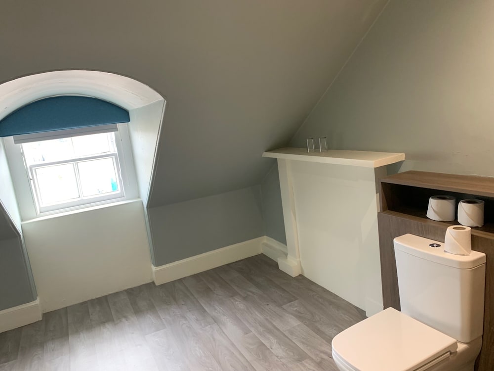 Executive King Room - Photo 8