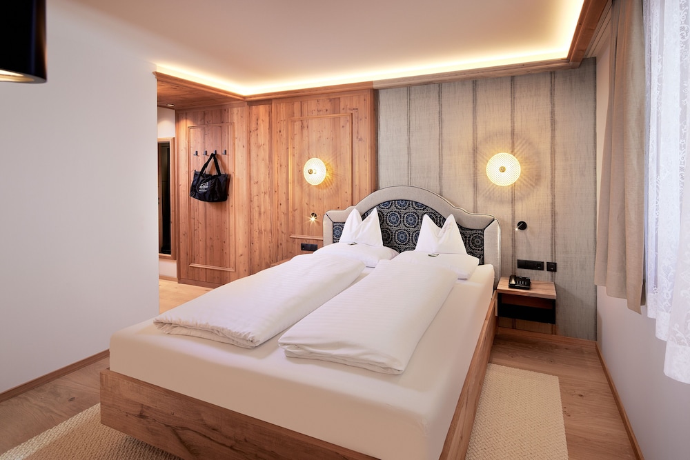 Juniorsuite Post - Photo 1