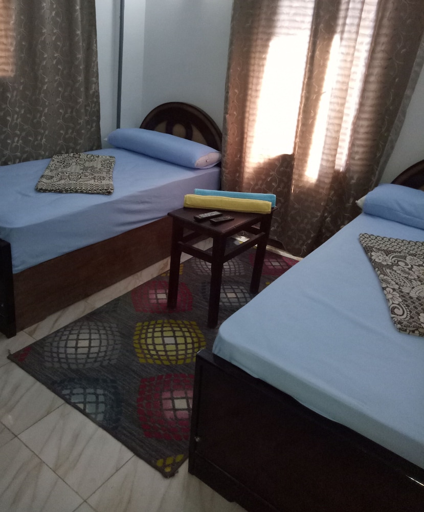 Double Room, 2 Twin Beds, Smoking photo 3