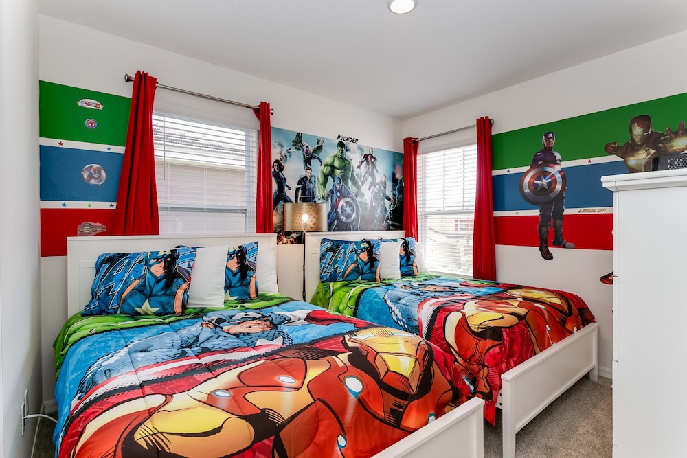Villa (7041OAKWOOD)