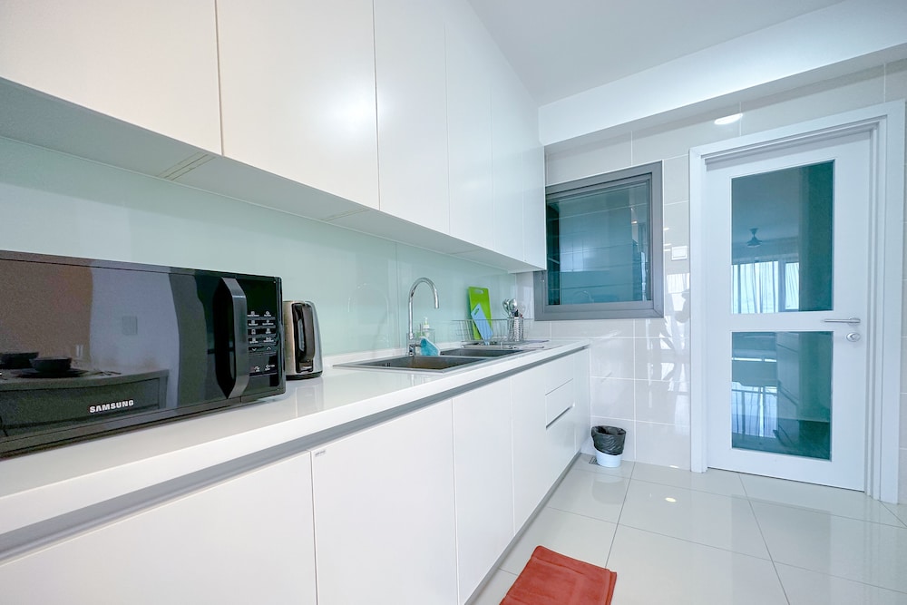 Comfort Apartment, 3 Bedrooms, Non Smoking - Photo 8