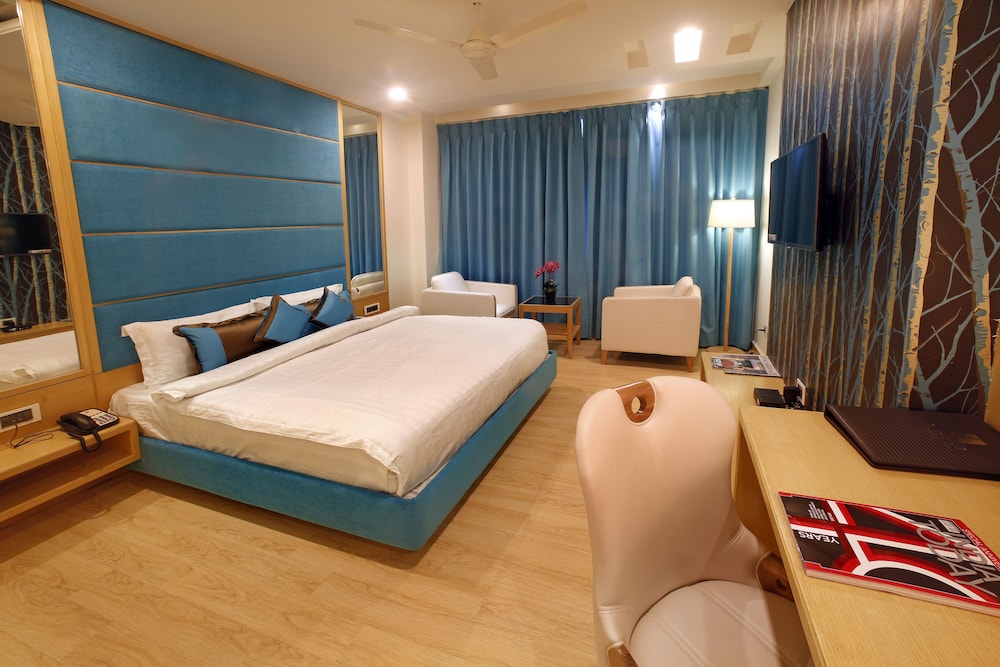 Deluxe Double or Twin Room, 1 Bedroom, City View photo 1