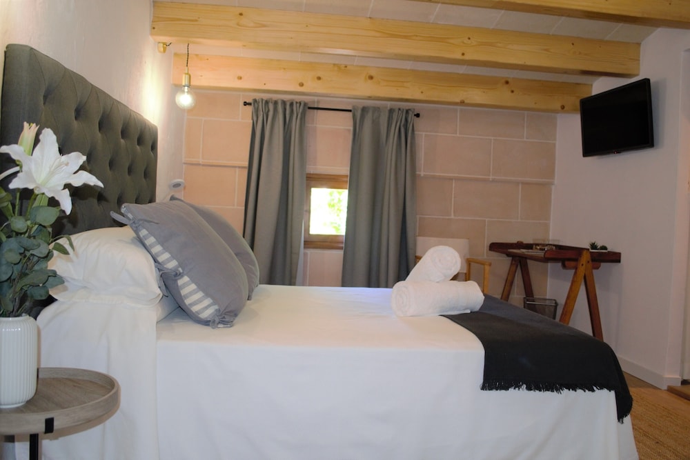 Standard Room photo 2