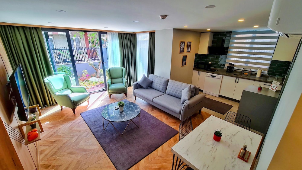 Apartment, Garden Area