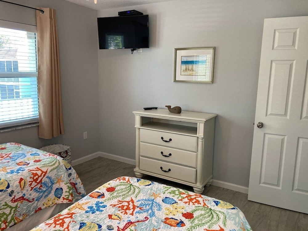 Condo, 2 Bedrooms photo 1