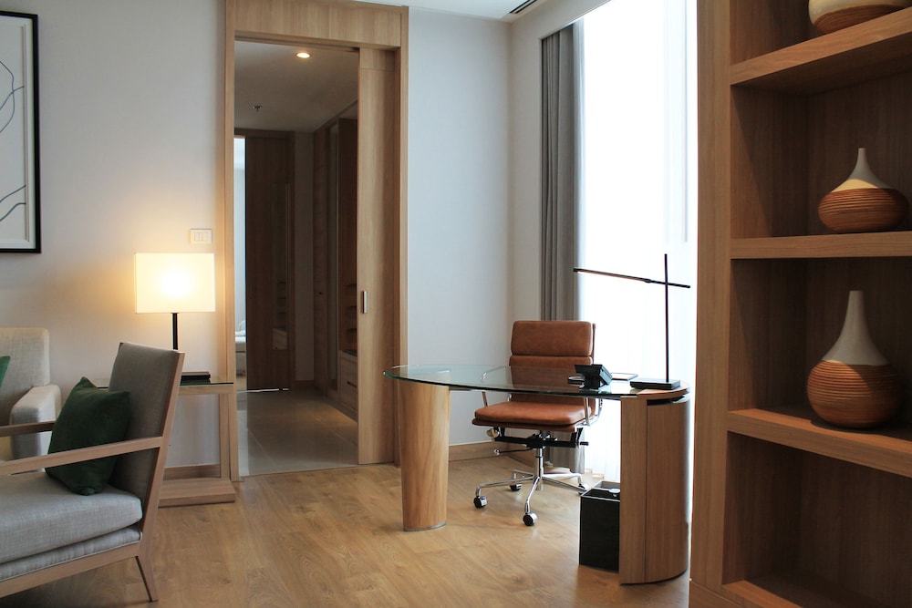 Suite, 1 Bedroom, Corner