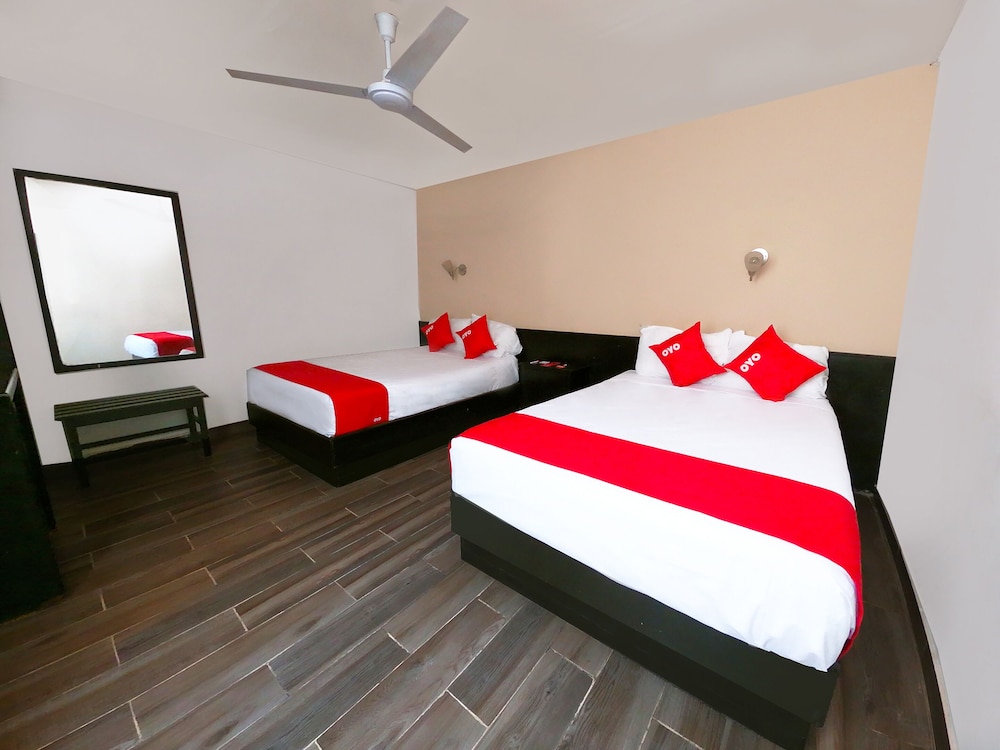 Standard Room, 2 Double Beds photo 1