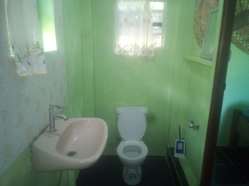Basic Cabin (Mango) photo 3