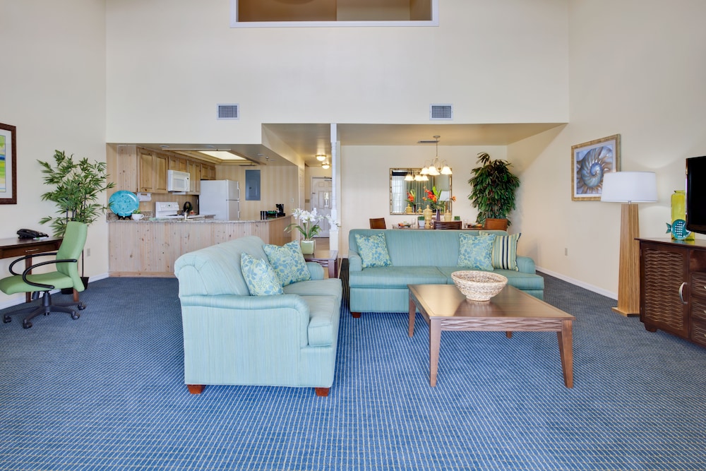Suite, 1 Bedroom (Sunset View) photo 1