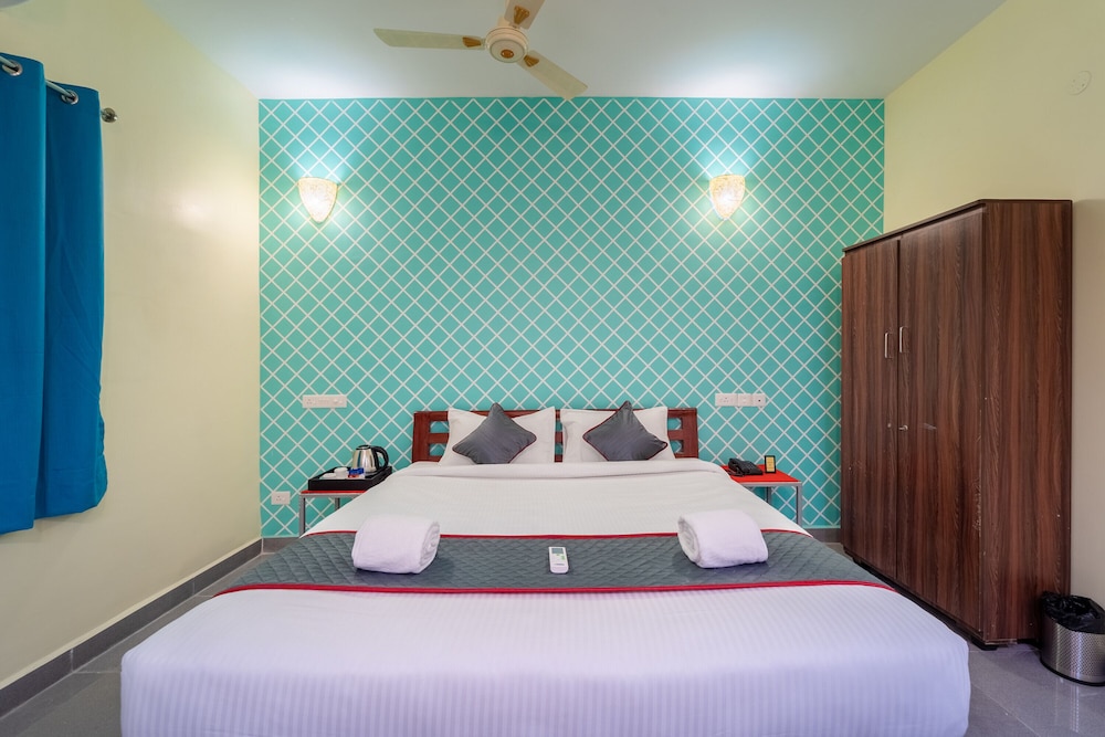 Deluxe Room - Photo 11