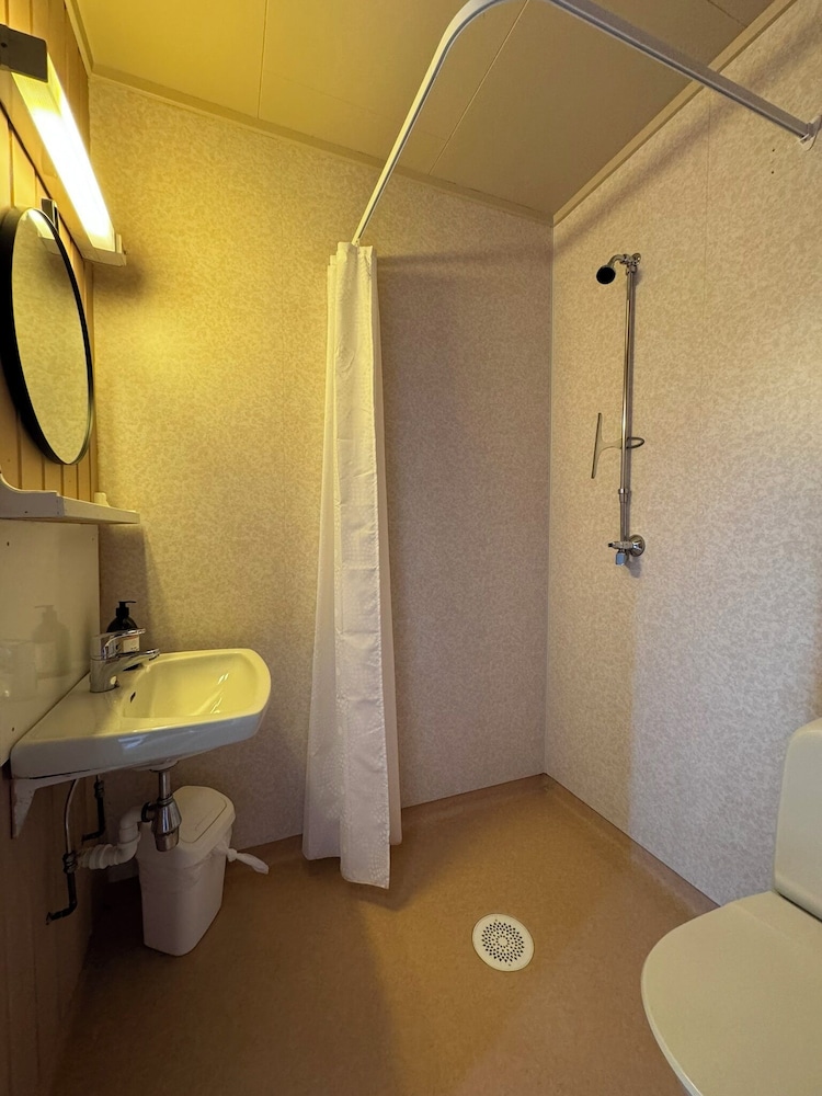 Basic Triple Room, Multiple Beds (Olestua) photo 2