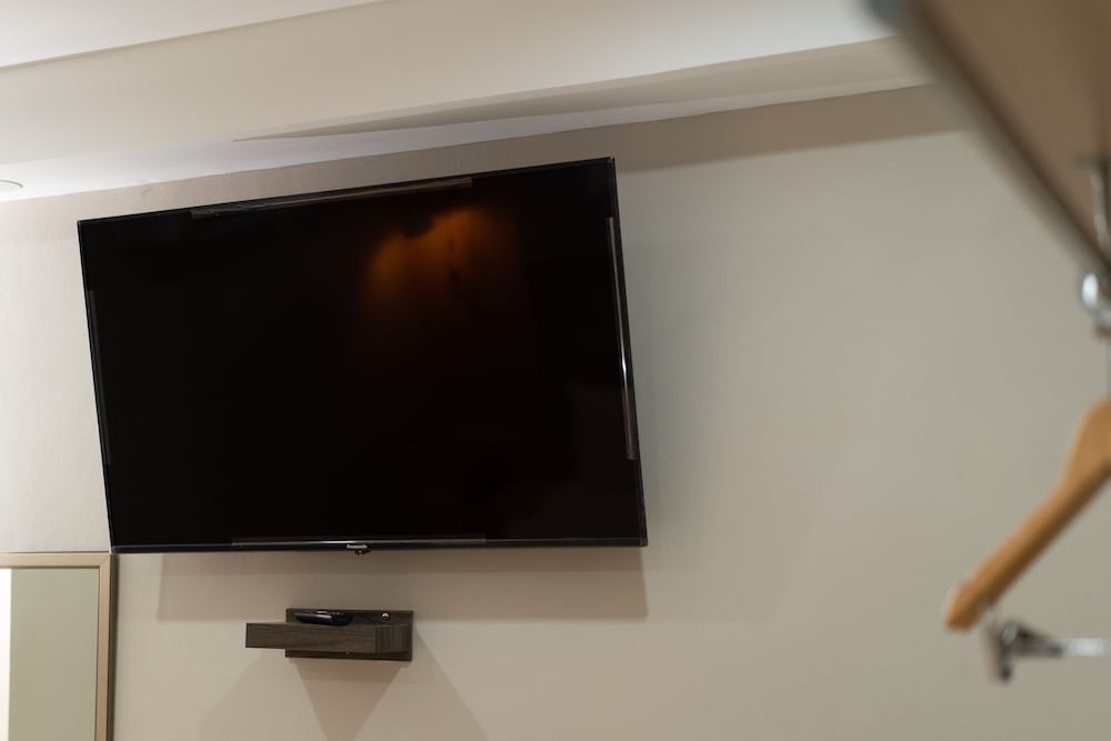 Standard Twin Room - Photo 4