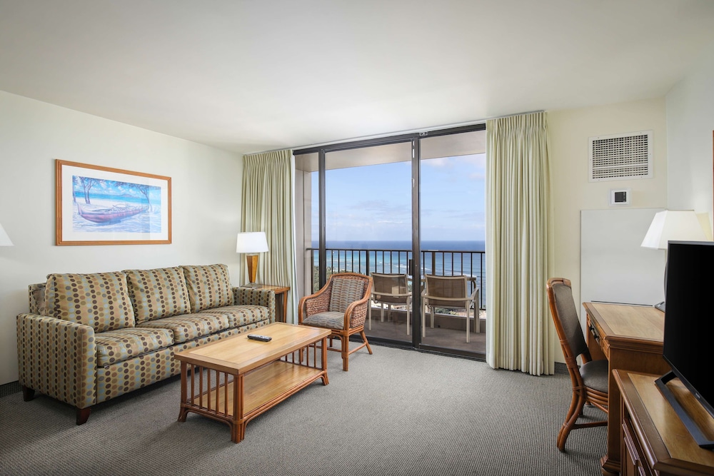 Deluxe Suite, 1 Bedroom, Ocean View thumbnail 5
