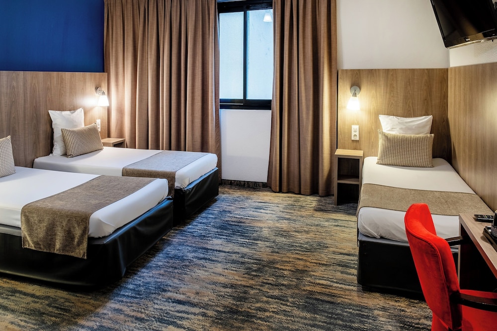 Standard Triple Room - Photo 1