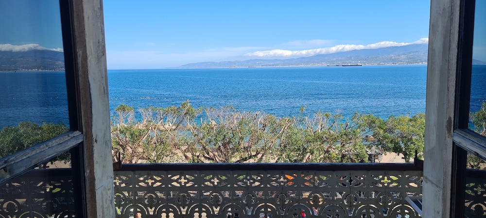 Triple Room, Sea View Private External Bathroom photo 3