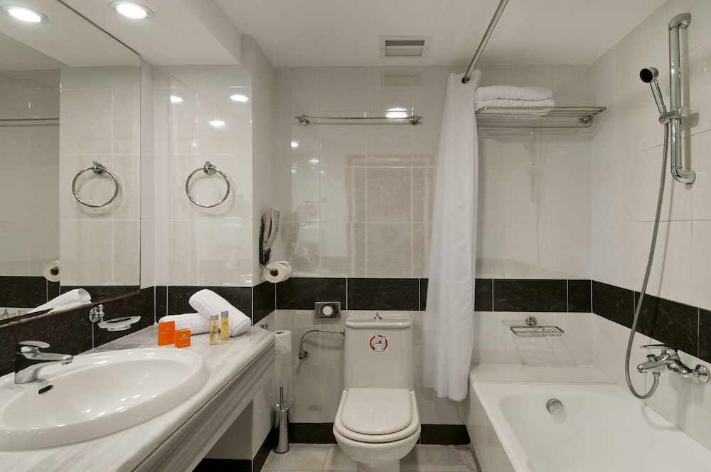 Double Room, Sea View - Photo 5