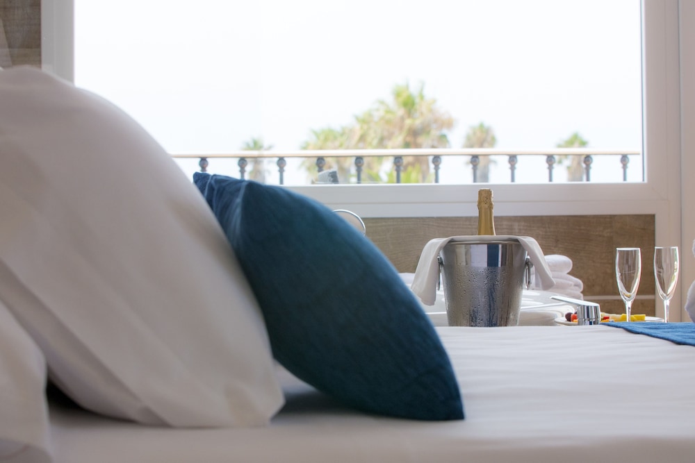 Superior Double Room, Balcony - Photo 5