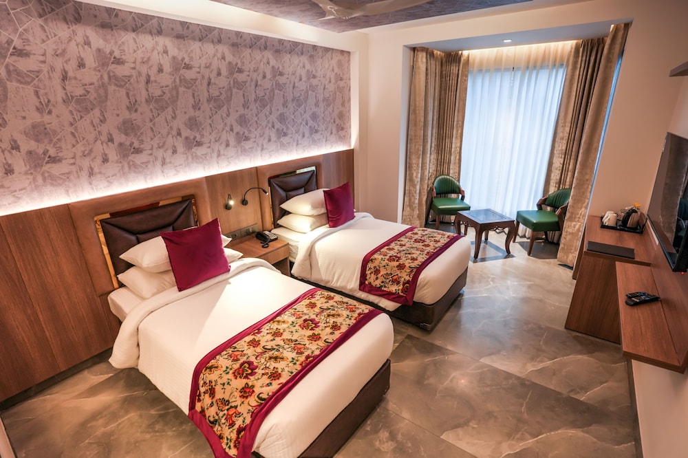 Superior Room - Photo 11