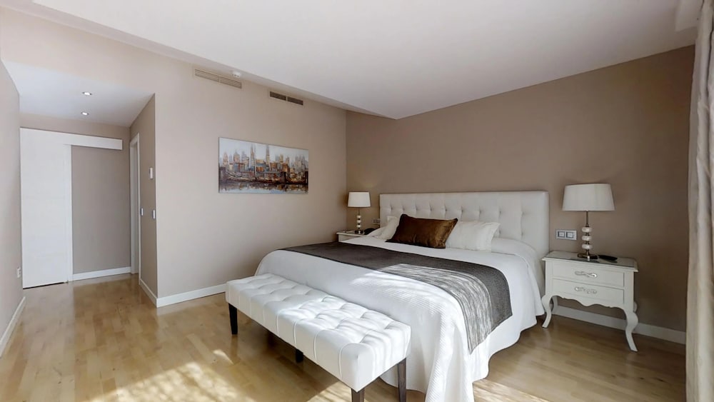 Panoramic Penthouse (4 adults) photo 2