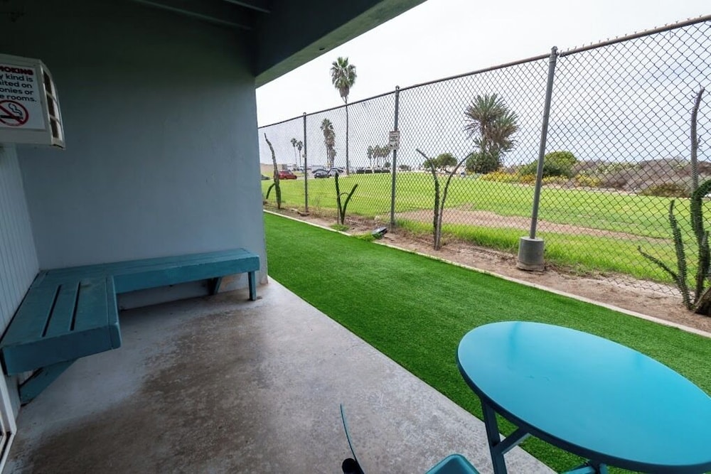 Standard Room, 2 Queen Beds, Patio, Park View photo 2