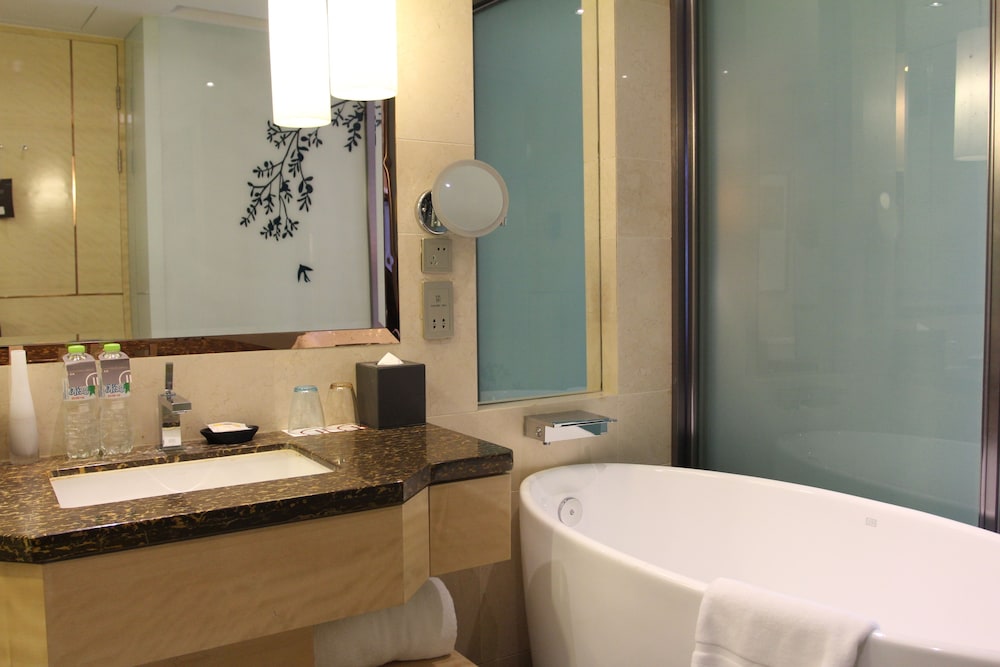 Executive Deluxe Twin Room