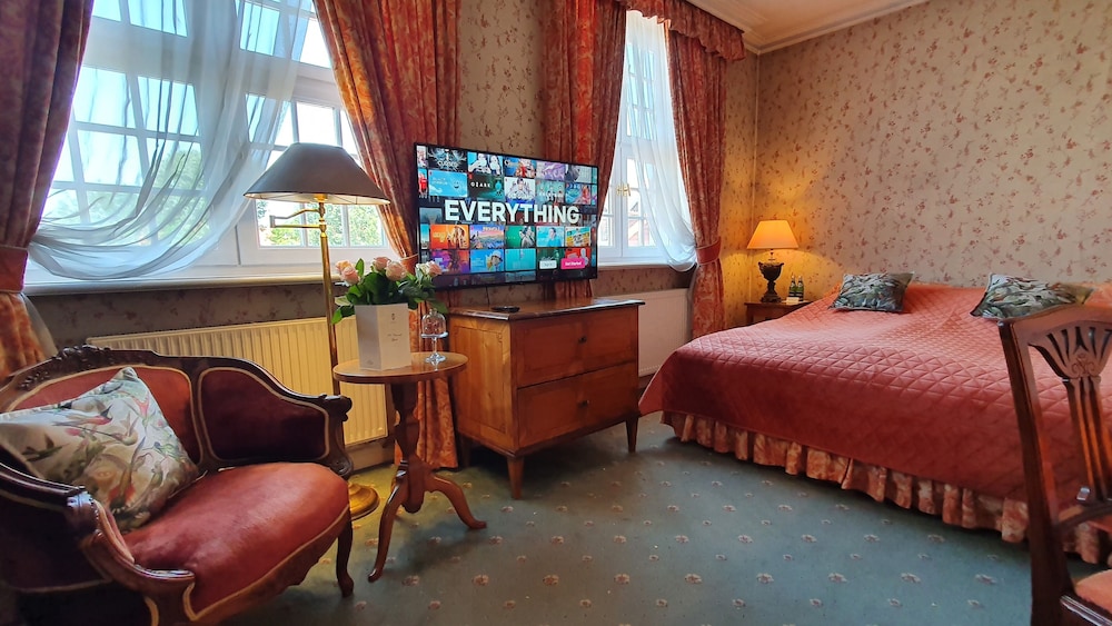 Deluxe Double Room, Canal View photo 1