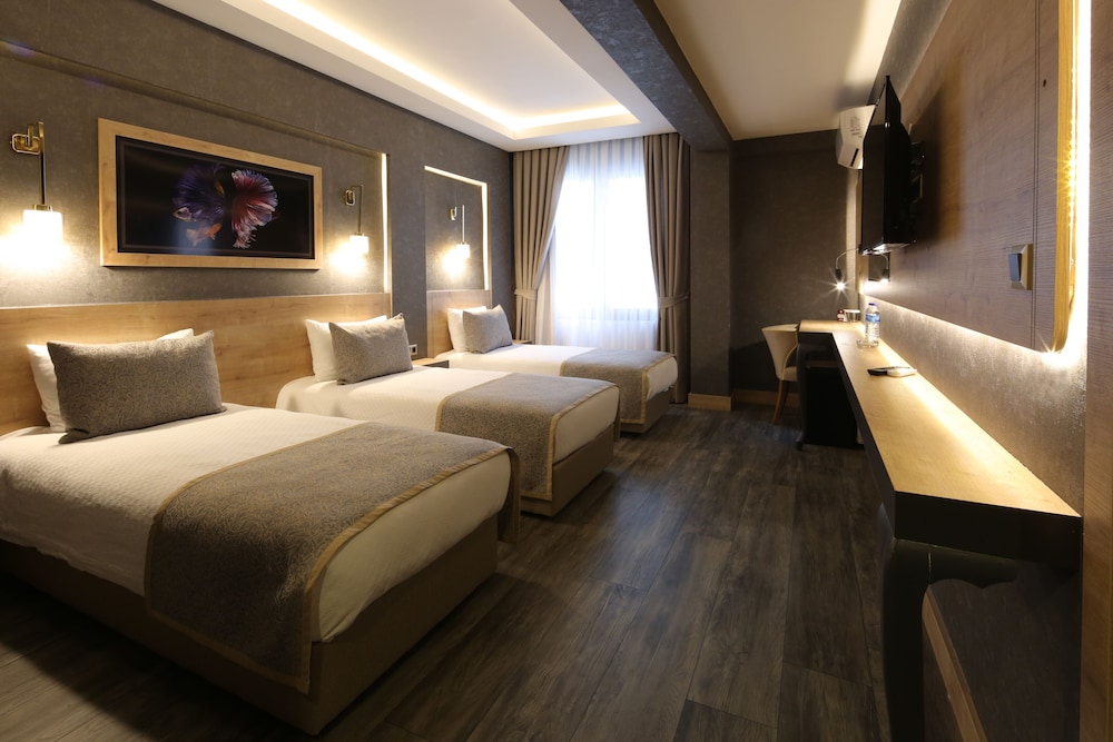Superior Double or Twin Room photo 2