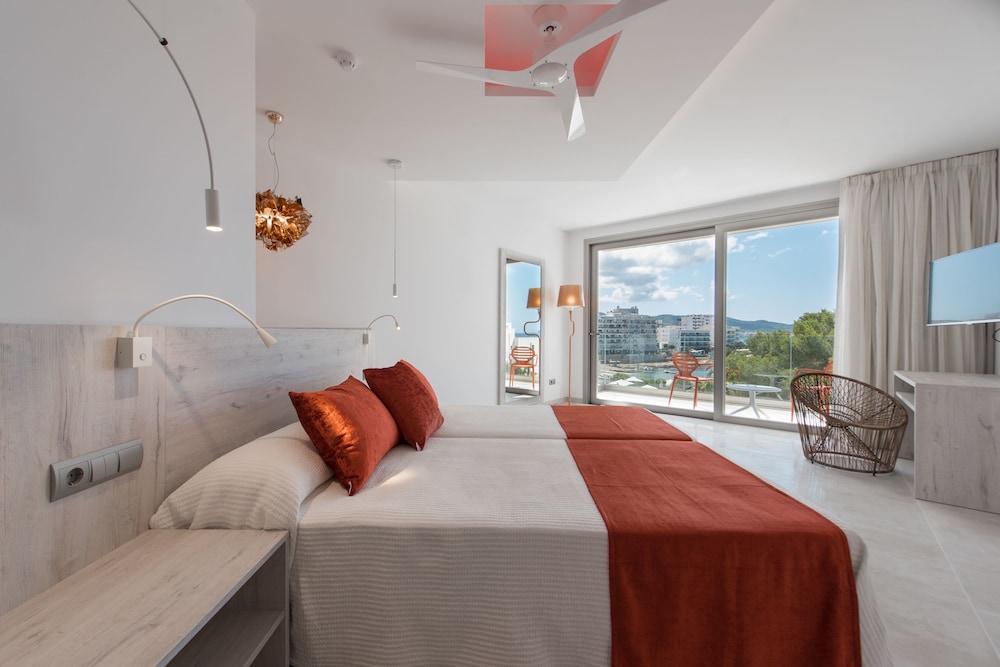 Habitación Doble Superior, con Vista al Jardín