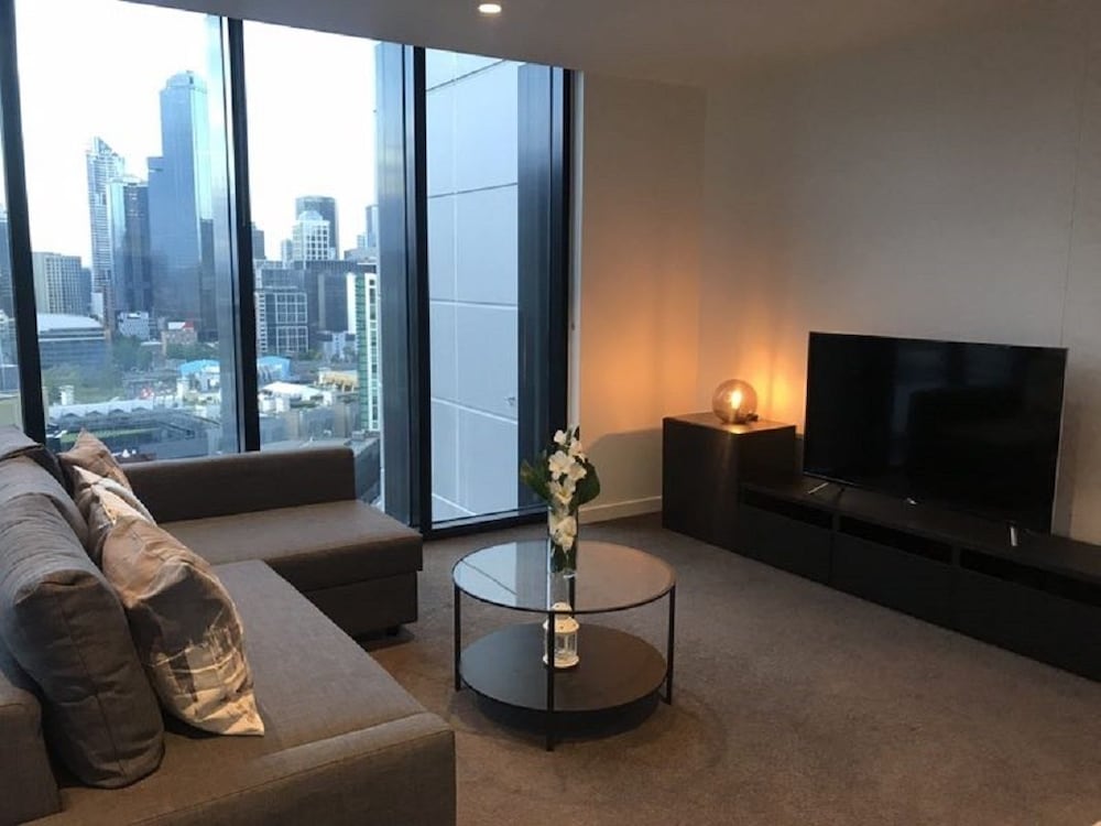 Standard Apartment, 2 Queen Beds, Pool Access photo 3