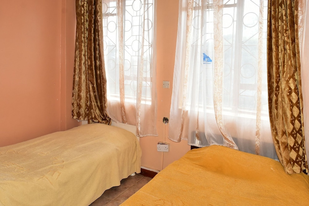 Standard Double or Twin Room photo 1