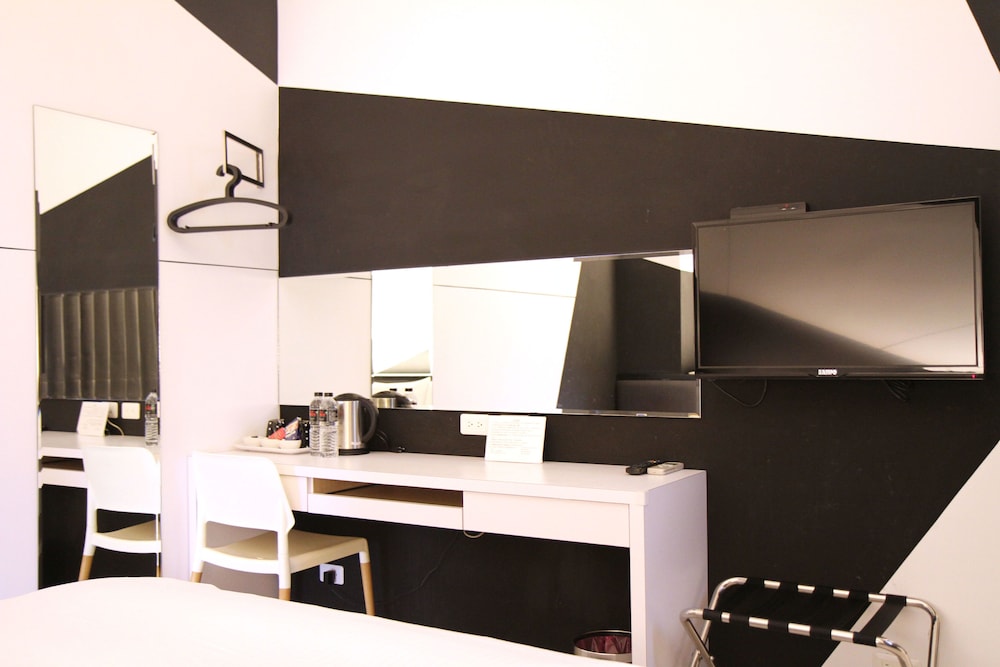 Standard Double Room, City View photo 2