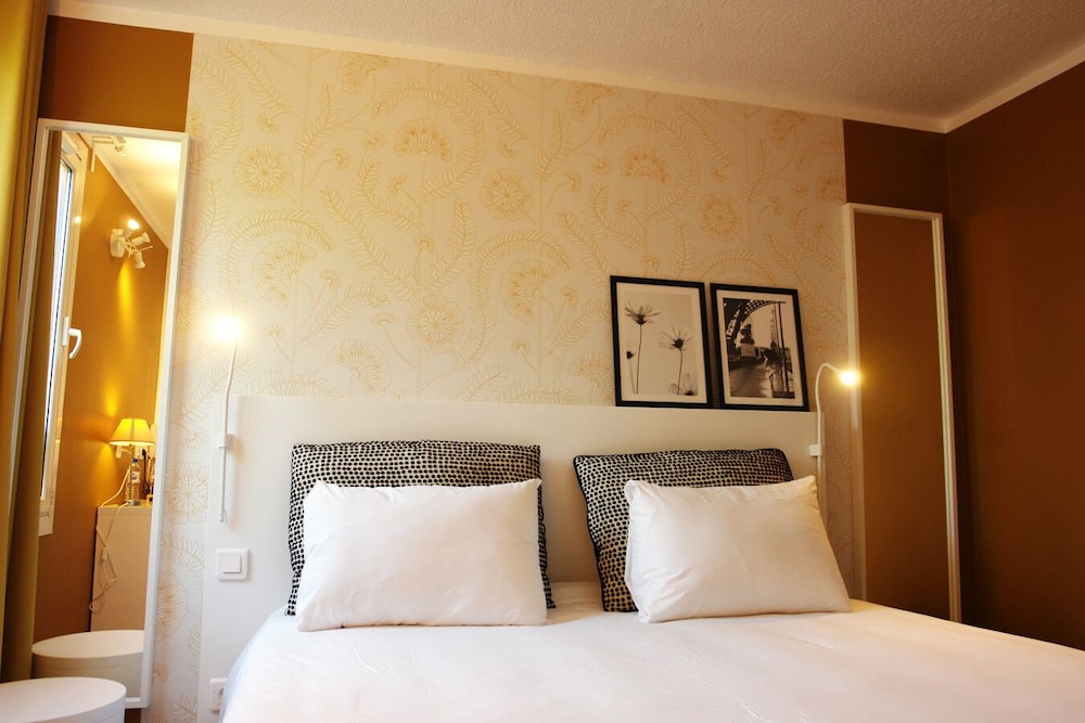 Suite - Photo 2