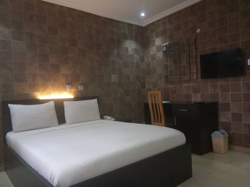Royal Room photo 2